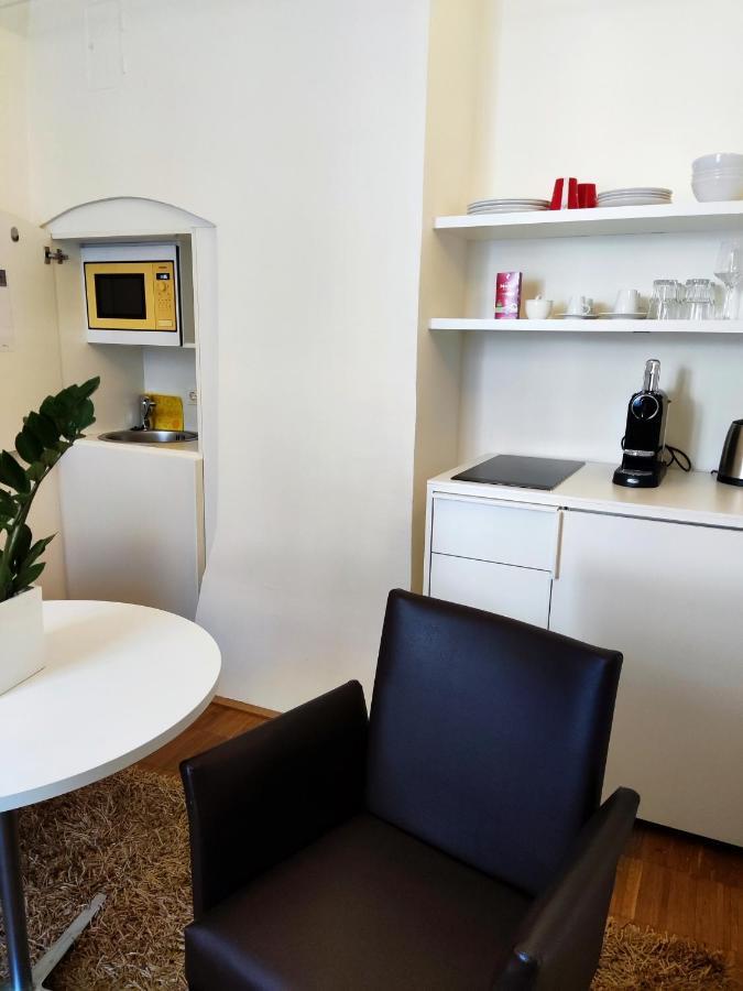 Hotel Am Domplatz - Adult Only Linz Exterior photo