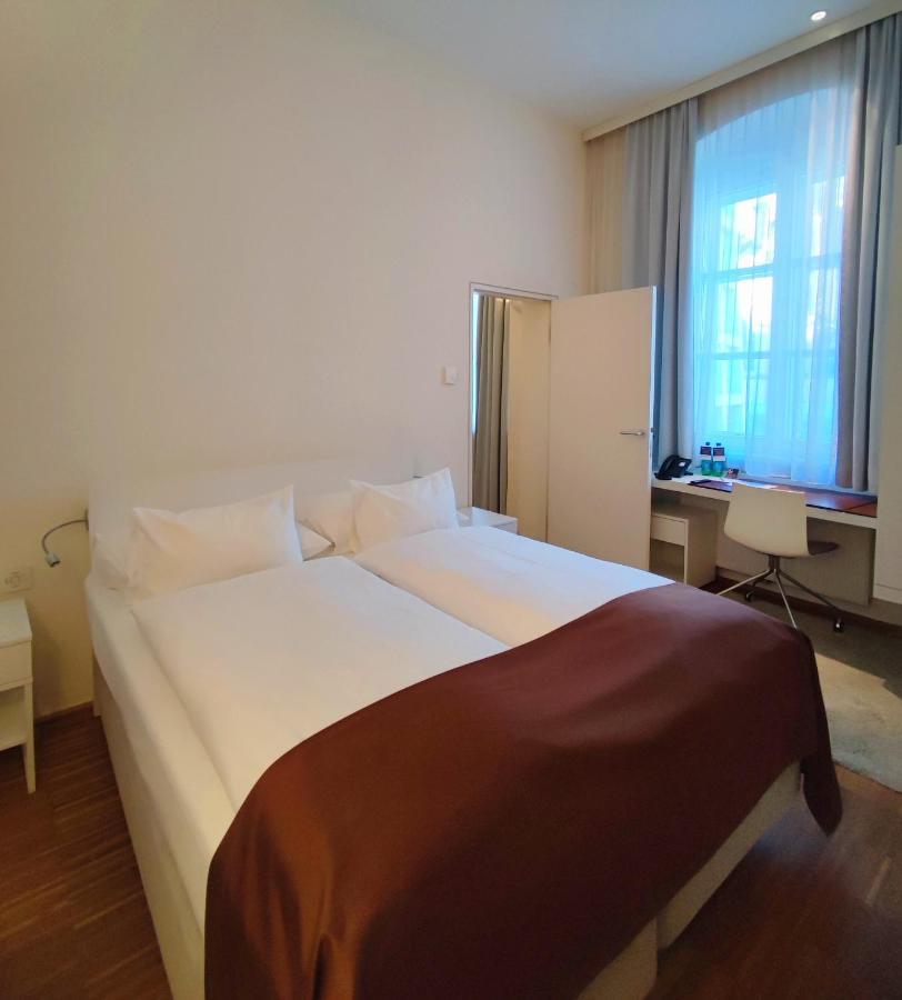 Hotel Am Domplatz - Adult Only Linz Exterior photo