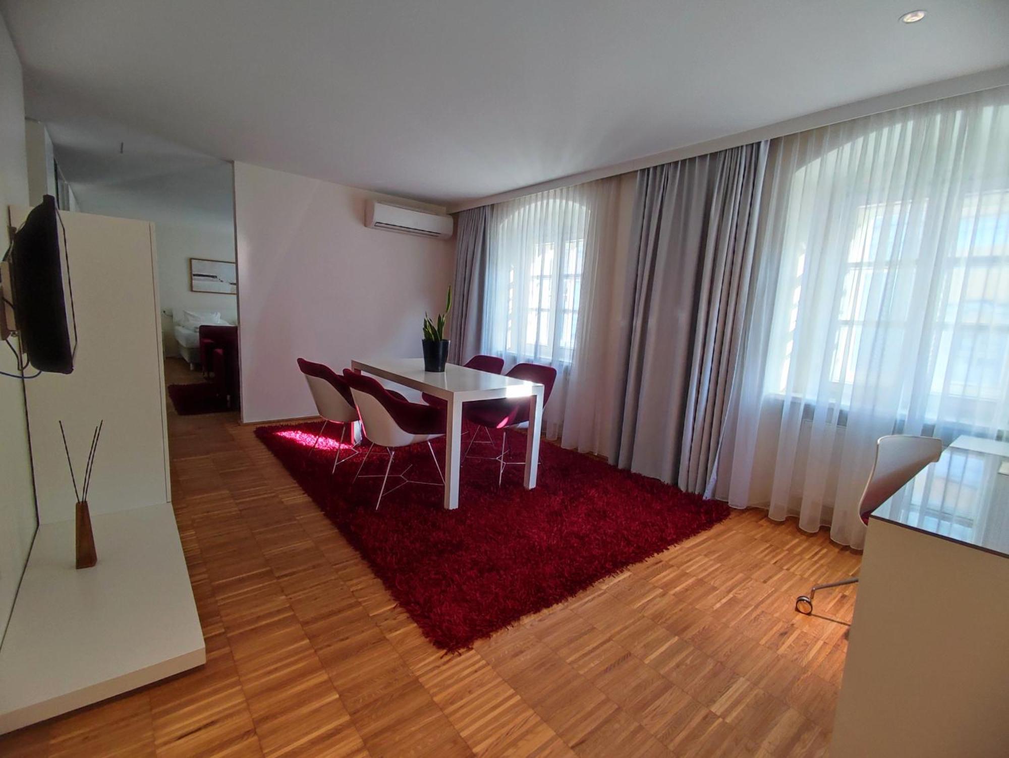 Hotel Am Domplatz - Adult Only Linz Exterior photo